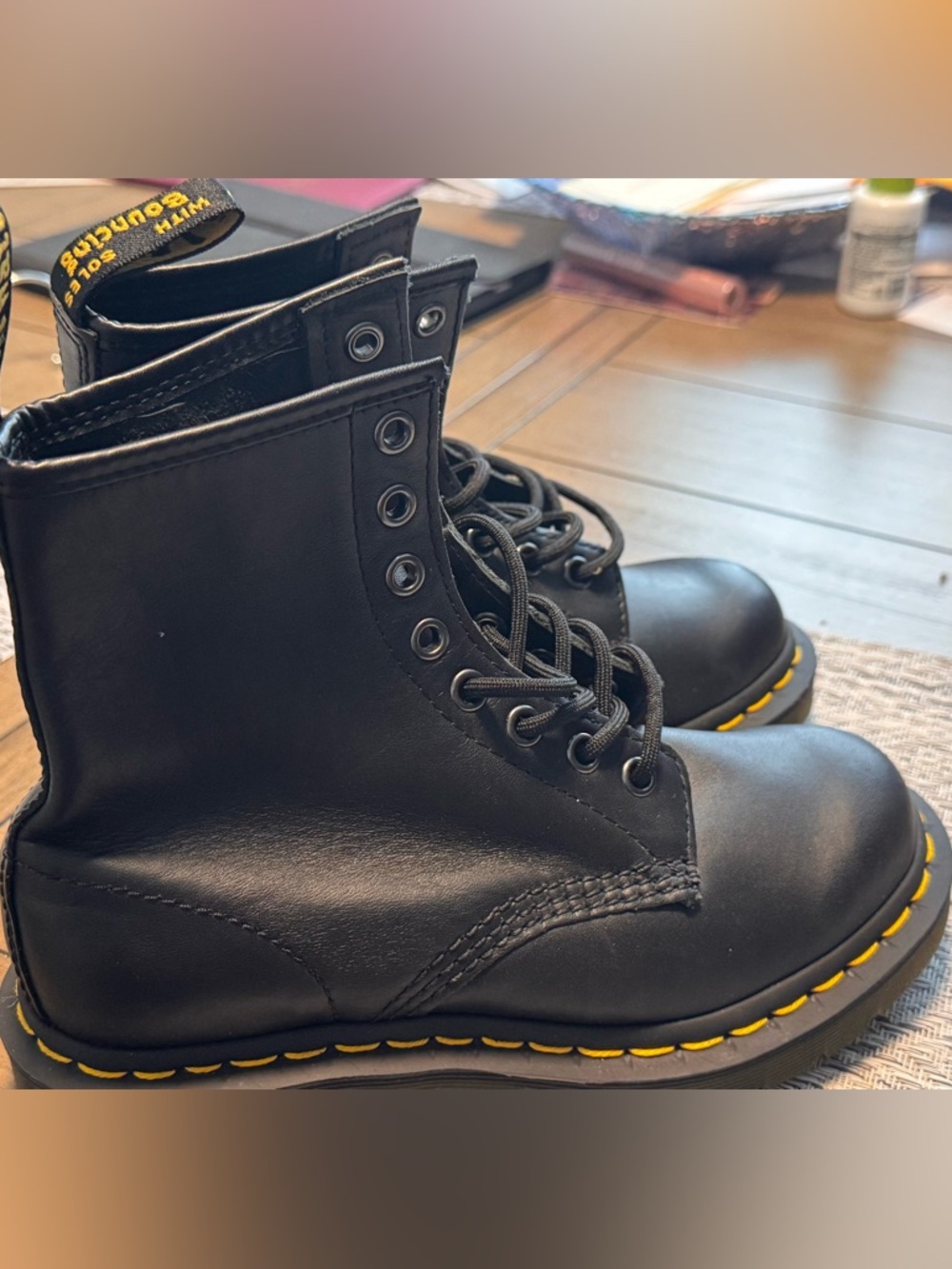 Dr. Martens Doc 11821 Combat Boots Womens Size 5 Black 8-Eye Boots Black Leather - Picture 3 of 6